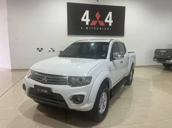 MITSUBISHI L200 TRITON 3.2 HPE 4X4 CD 16V TURBO INTERCOOLER DIESEL 4P AUTOMÁTICO MITSUBISHI L200 TRITON 3.2 HPE 4X4 CD 16V TURBO INTERCOOLER DIESEL 4P AUTOMÁTICO